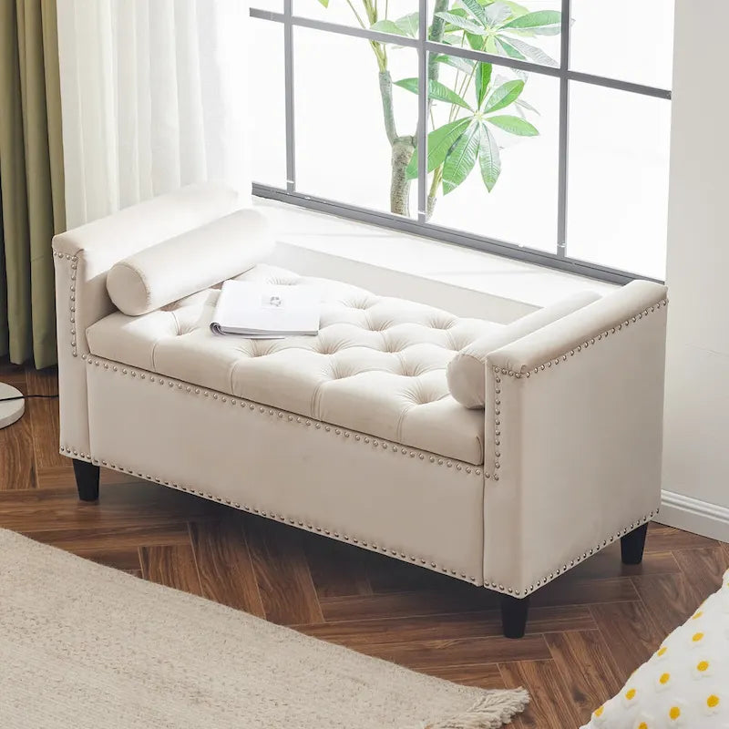 Banc de rangement capitonné boutonné en velours Queen avec accoudoirs et garniture cloutée