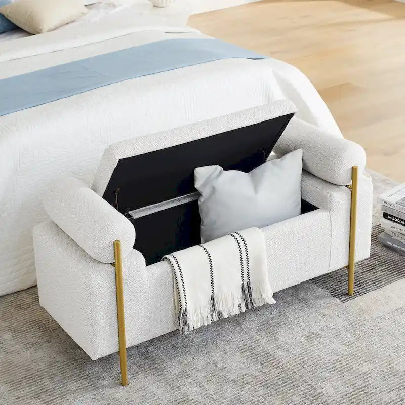 Banc de rangement capitonné en lin avec accoudoirs cylindriques et pieds en métal doré