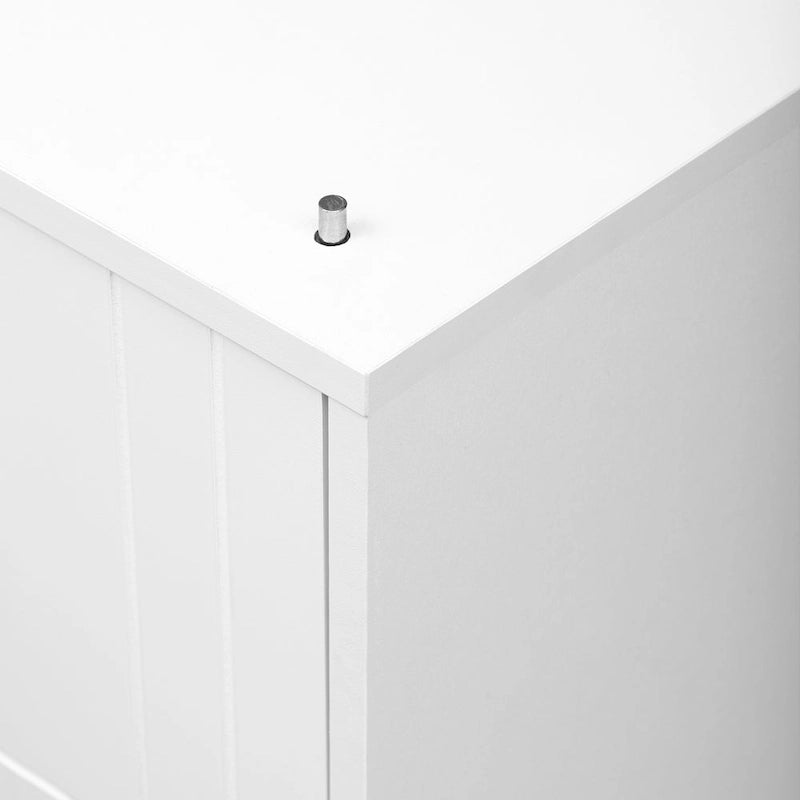 Buffet innovant avec 2 portes, 3 tiroirs et plateau coulissant réglable pour une utilisation flexible, idéal pour l'entrée et le salon