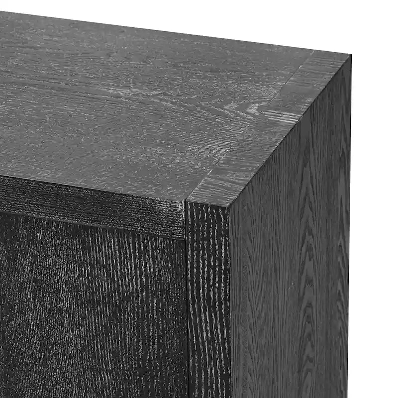 Caractéristiques distinctives d'un buffet à quatre portes avec placage de frêne, idéal pour le couloir, l'entrée ou le salon.