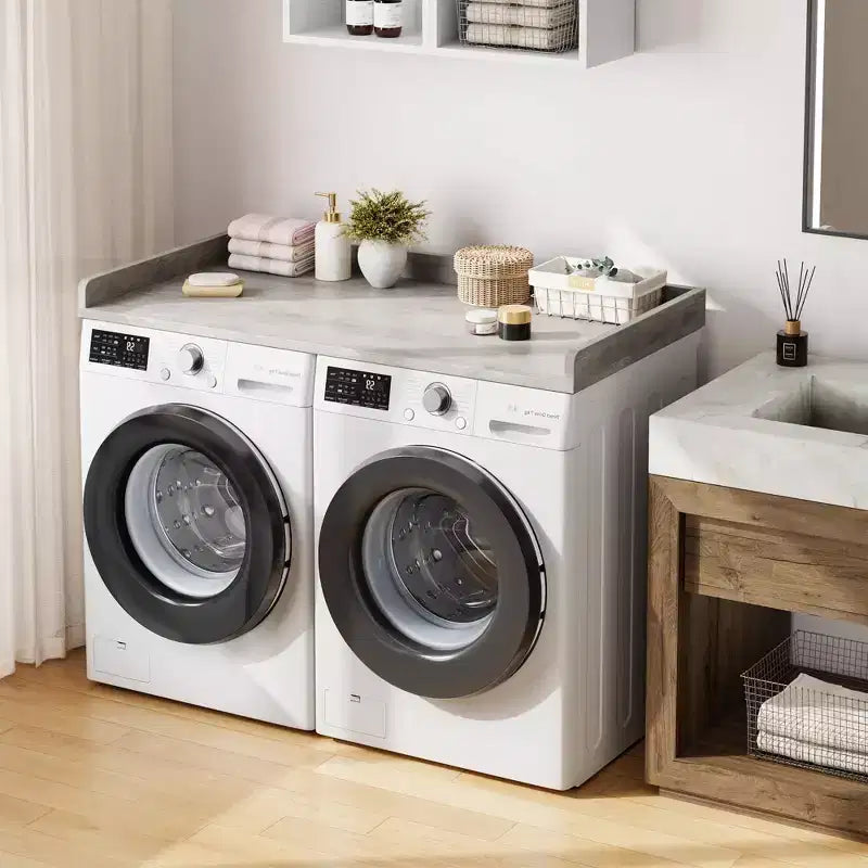 Comptoir pour lave-linge-sécheuse, dessus de machine à laver avec bord surélevé et tapis antidérapant pour le rangement des paniers à linge et l'organisation de la buanderie