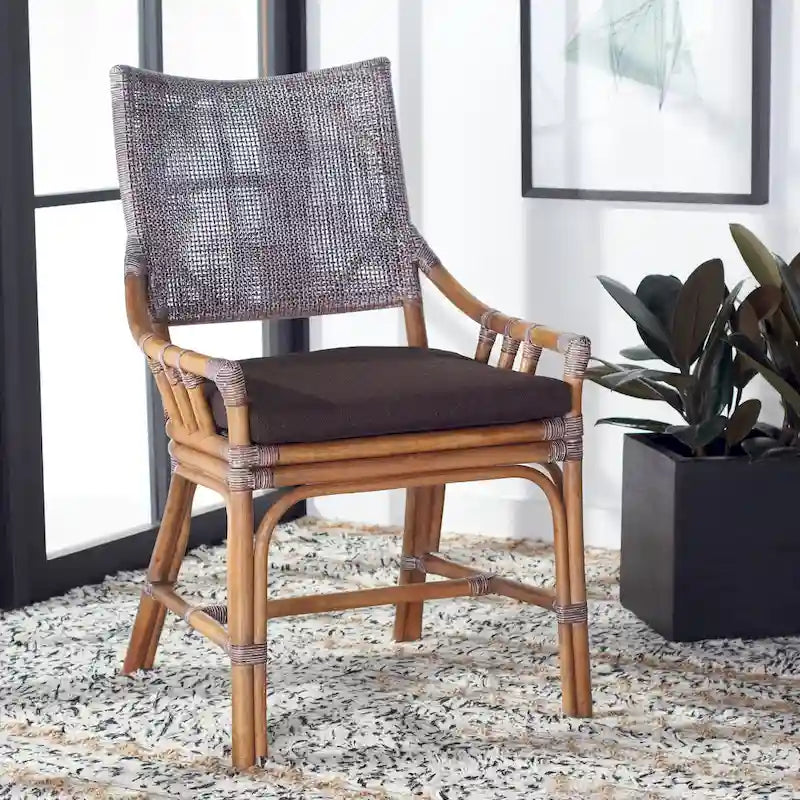 Chaise de jardin en rotin avec coussin 22 L x 24 P x 37 H 22L x 24P x 37H