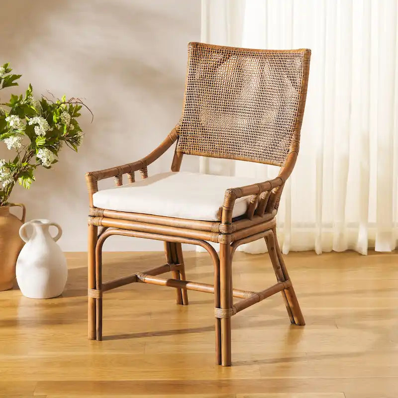 Chaise de jardin en rotin avec coussin 22 L x 24 P x 37 H 22L x 24P x 37H