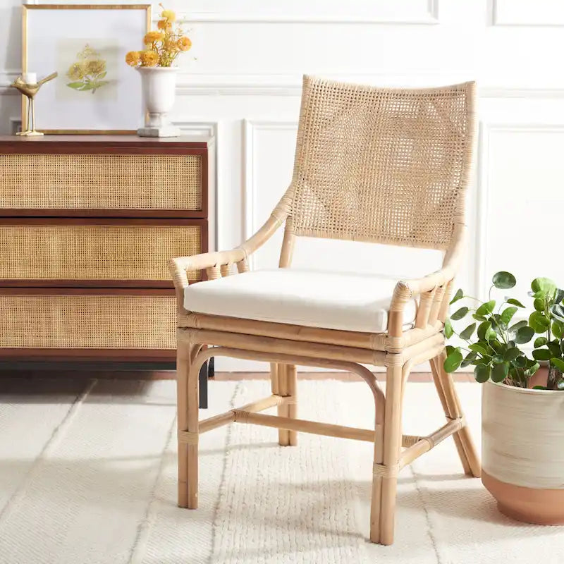 Chaise de jardin en rotin avec coussin 22 L x 24 P x 37 H 22L x 24P x 37H