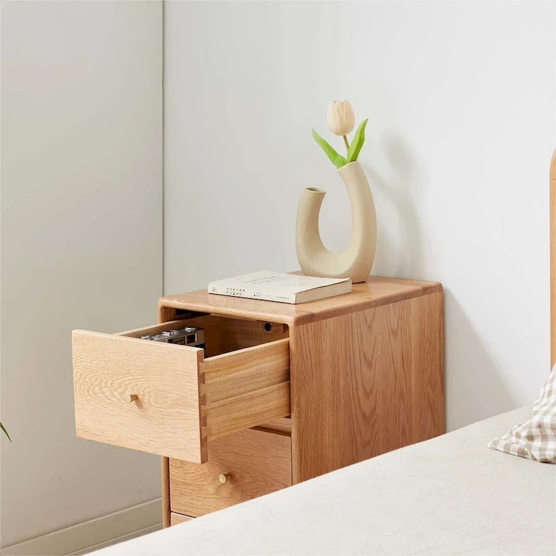 Meuble de chevet en chêne massif avec rangement