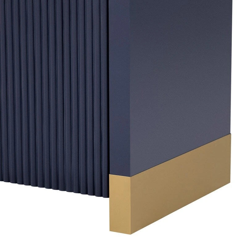 Armoire 4 portes de 59,8 po de largeur avec étagères réglables - S/O