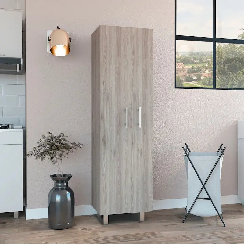 Armoire de nettoyage, armoire à deux portes, quatre pieds, cinq étagères