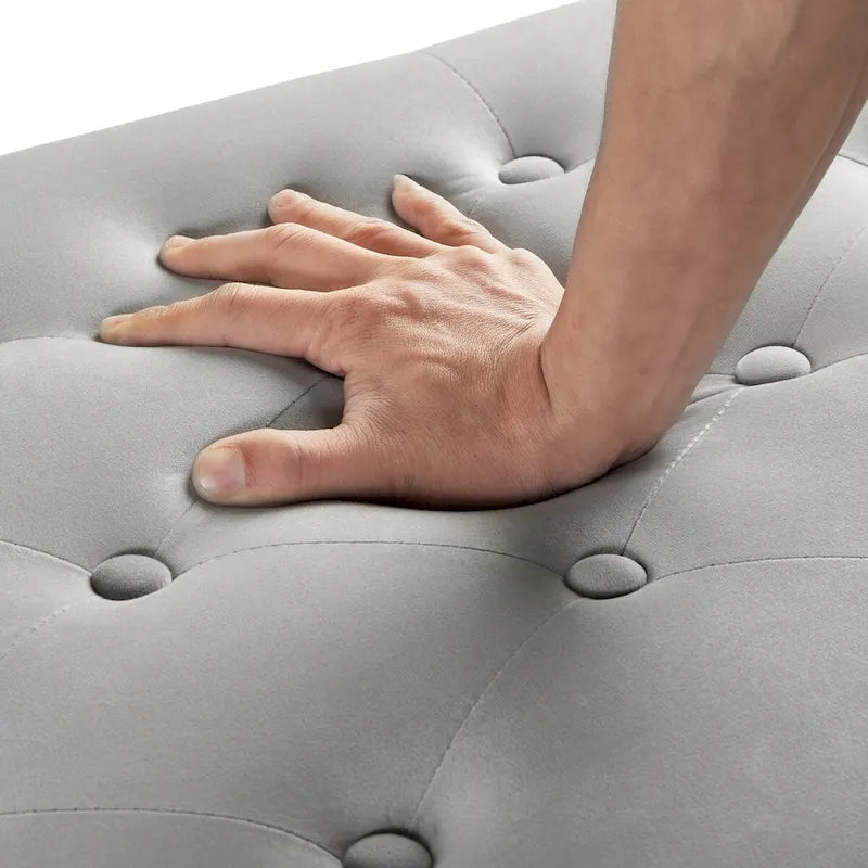 Banc de rangement capitonné GEITIN avec boutons touffetés et garniture cloutée