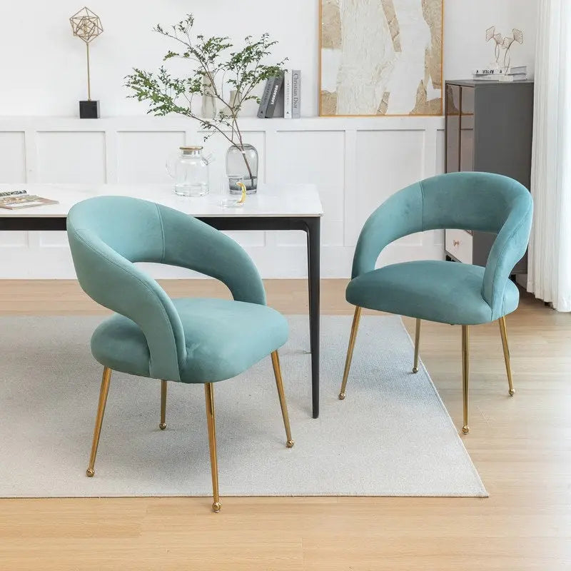 Chaise de salle à manger moderne du milieu du siècle en velours avec dossier ouvert